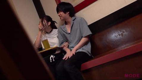 Азиатка делает минет своему японцу