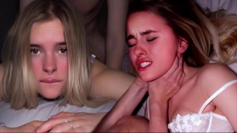 Парень придушил блондинку