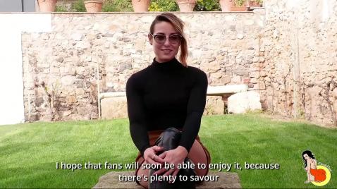 Обаятельная красотка наслаждается жестким сексом