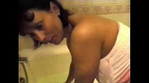 Мальчик натянул на твердый член свою мамашу