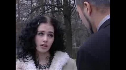 Молодые русские красавицы развлекаются в разных позах