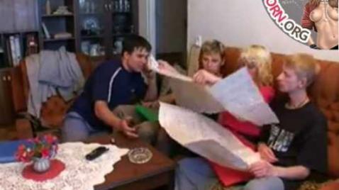 Ребята выебали зрелую русскую даму