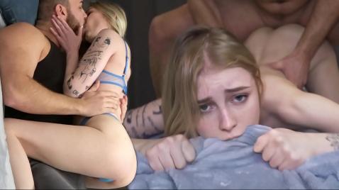 Мужчина трахает блондинку ученицу техникума