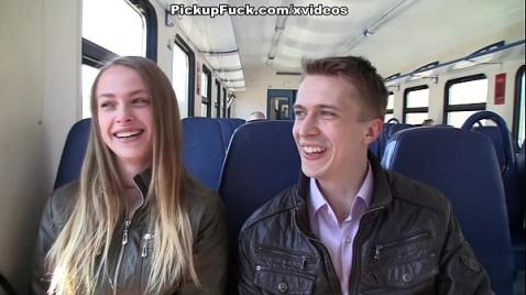 Удачное знакомство в электричке